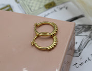 simple round mia earrings