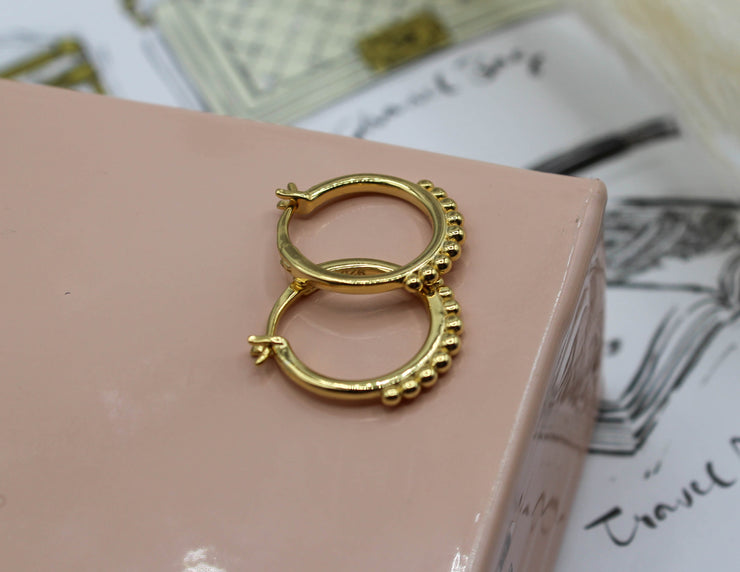 simple round mia earrings