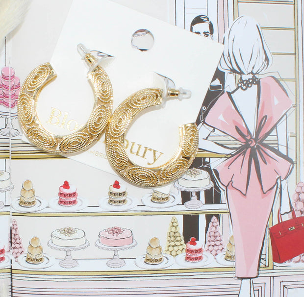 luxurious round earrings